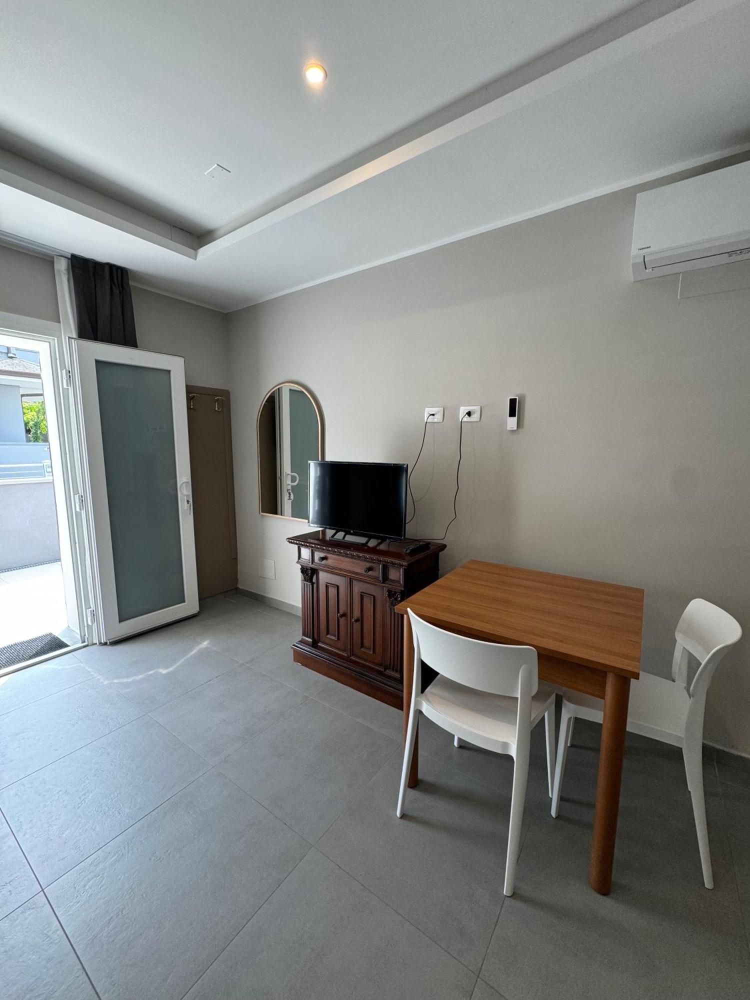 Residence Cervia Exteriör bild